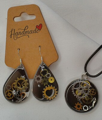 Steampunk necklace and Earring set - image2